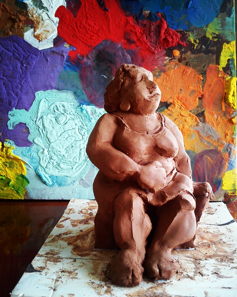 lady sculpture clay
