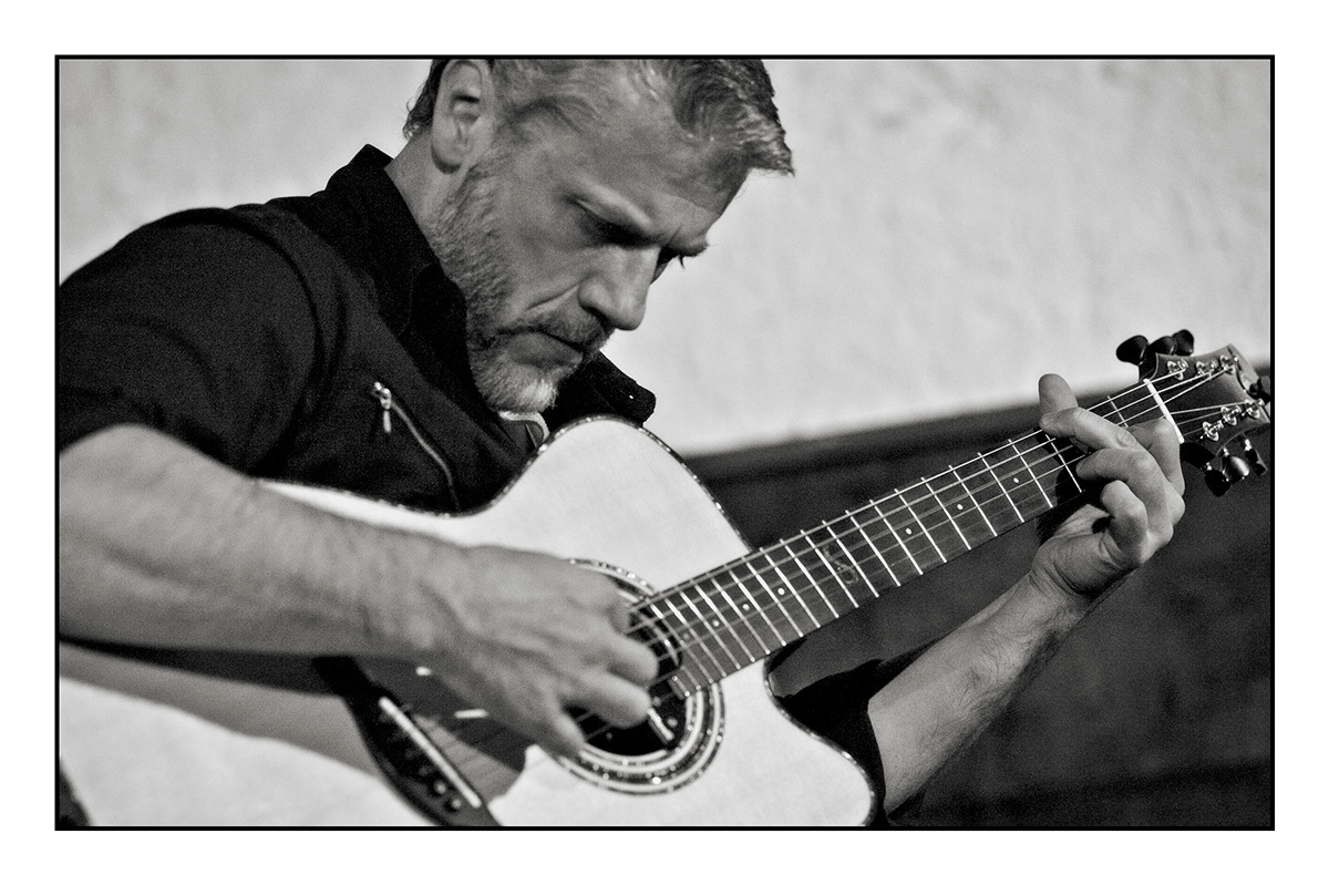 music fingerpicking guitar italian artist digital photo Post Production Davide Sgorlon