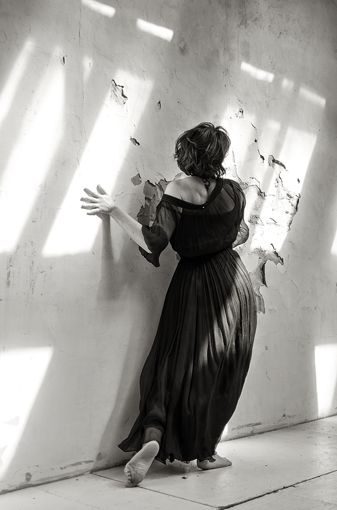black and white monochrome woman photoshoot Personal photoshoot portrait light magazine editorial elenadudar