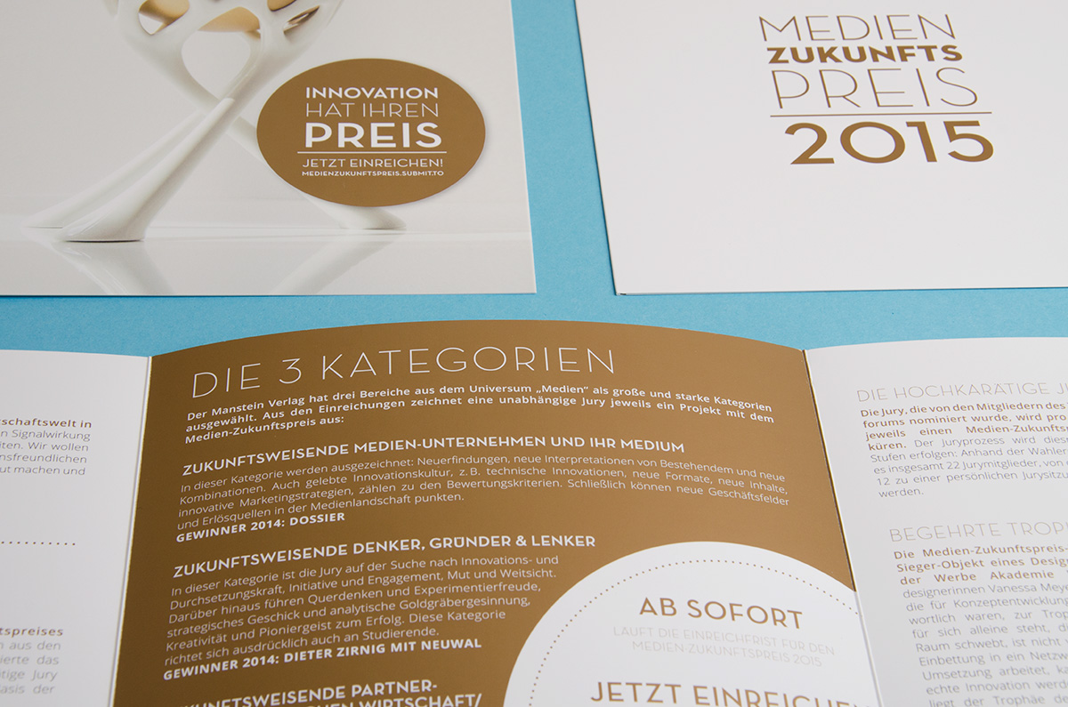 White award Corporate Design reminder folder Invitation einladung gold Weiss