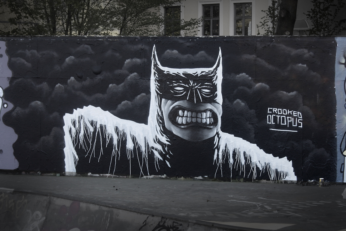 spiderman batman joker Hulk Flash Graffiti comicbook heroes villains spray