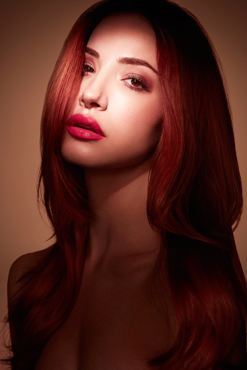 model red purple makeup light beauty beauty-retouch