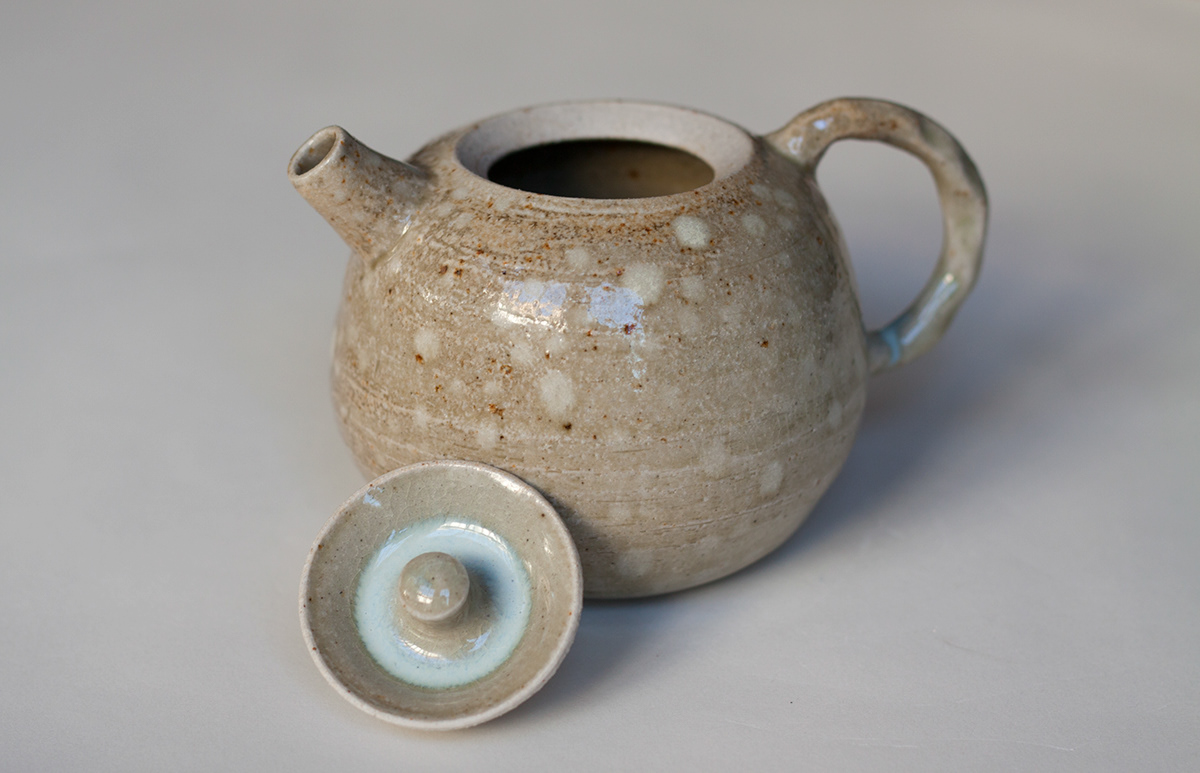 ceramics  porcelein Teapots
