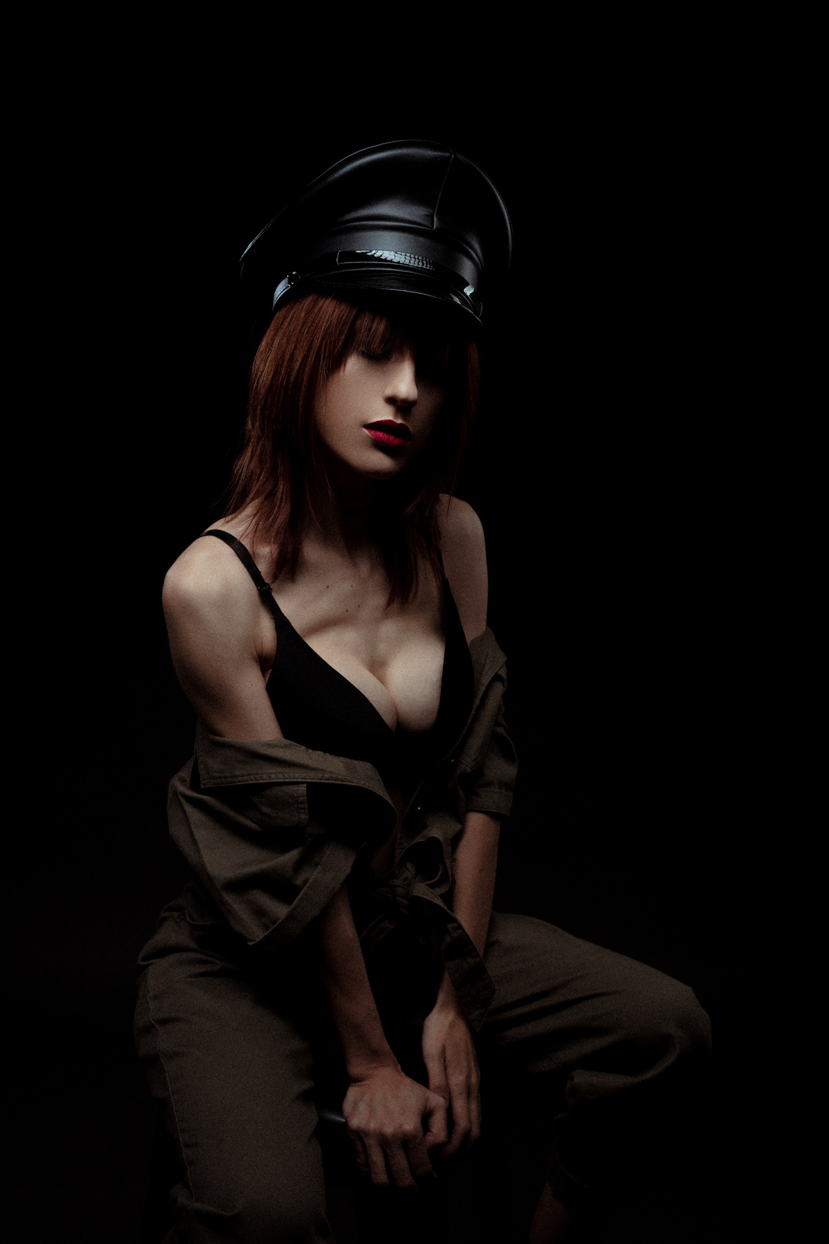 Canon Fashion  makeup Military model studio