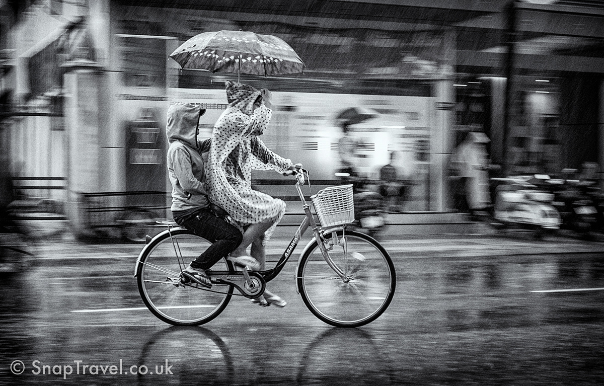 Adobe Portfolio thomas bradford Photography  Travel photo vietnam Nha Trang motorbike motorcycle rain Blog