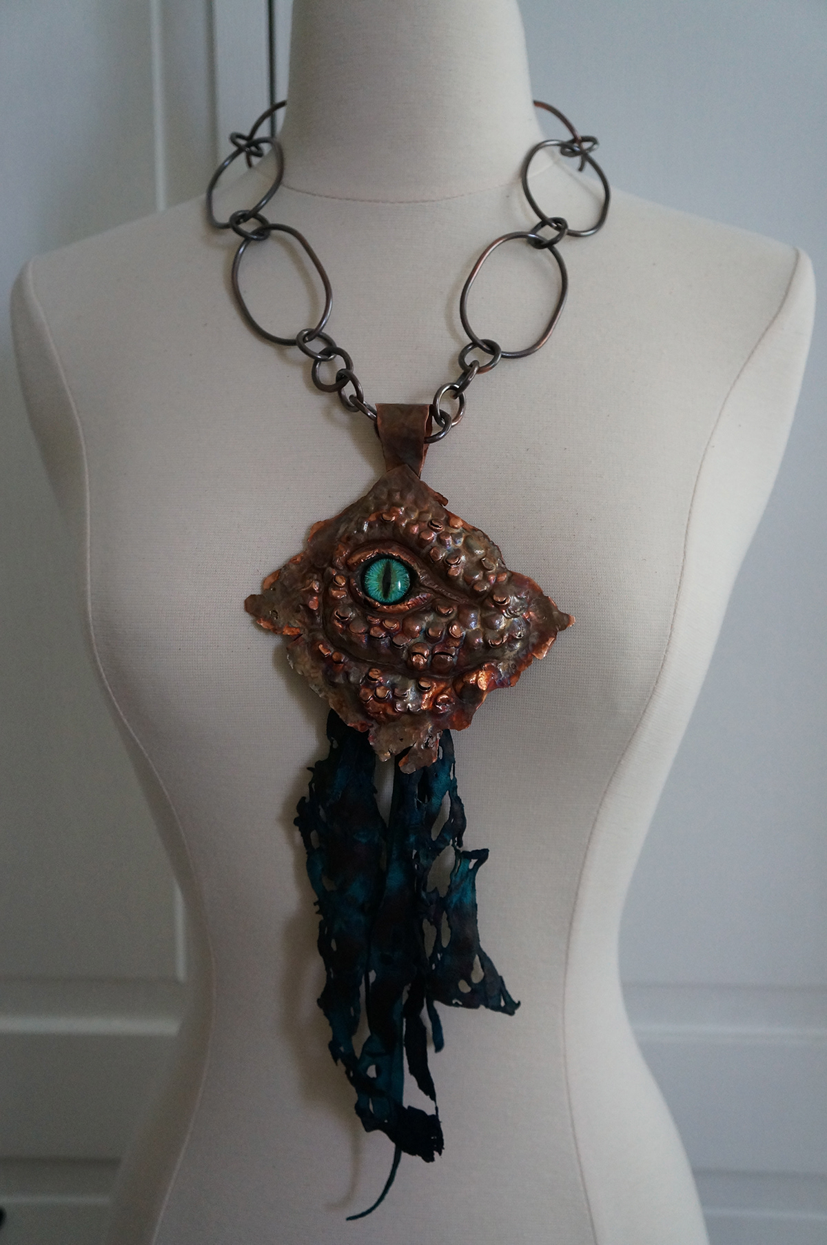 Necklace reptile shedding molting copper leather eye