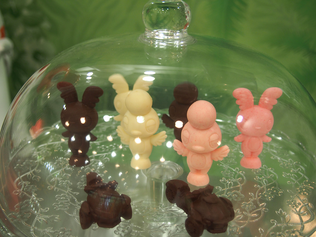 Character toys sculpture Mascot cute japanese chocolate
