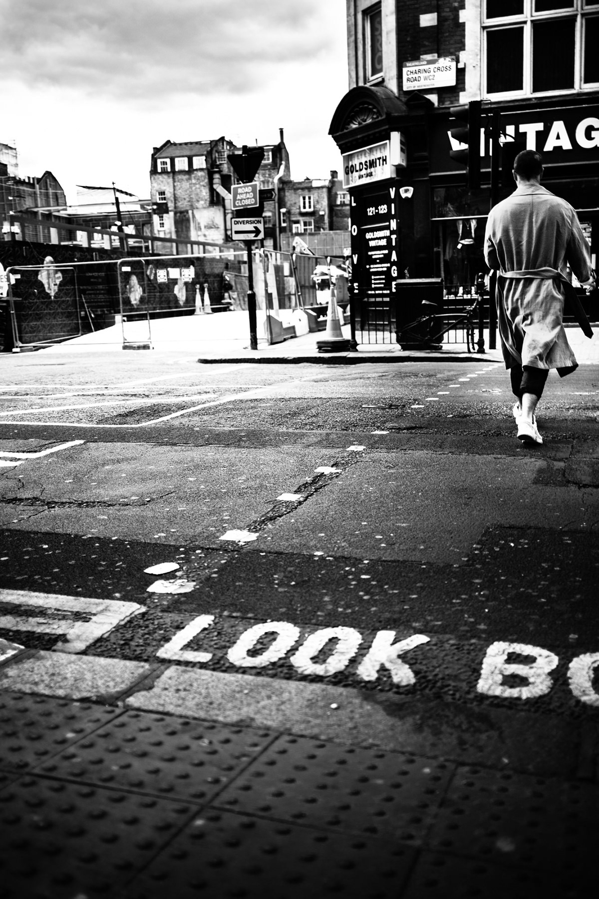 street photography London people wesley wilquin konsu agency savage thrills Canon Sony black and white