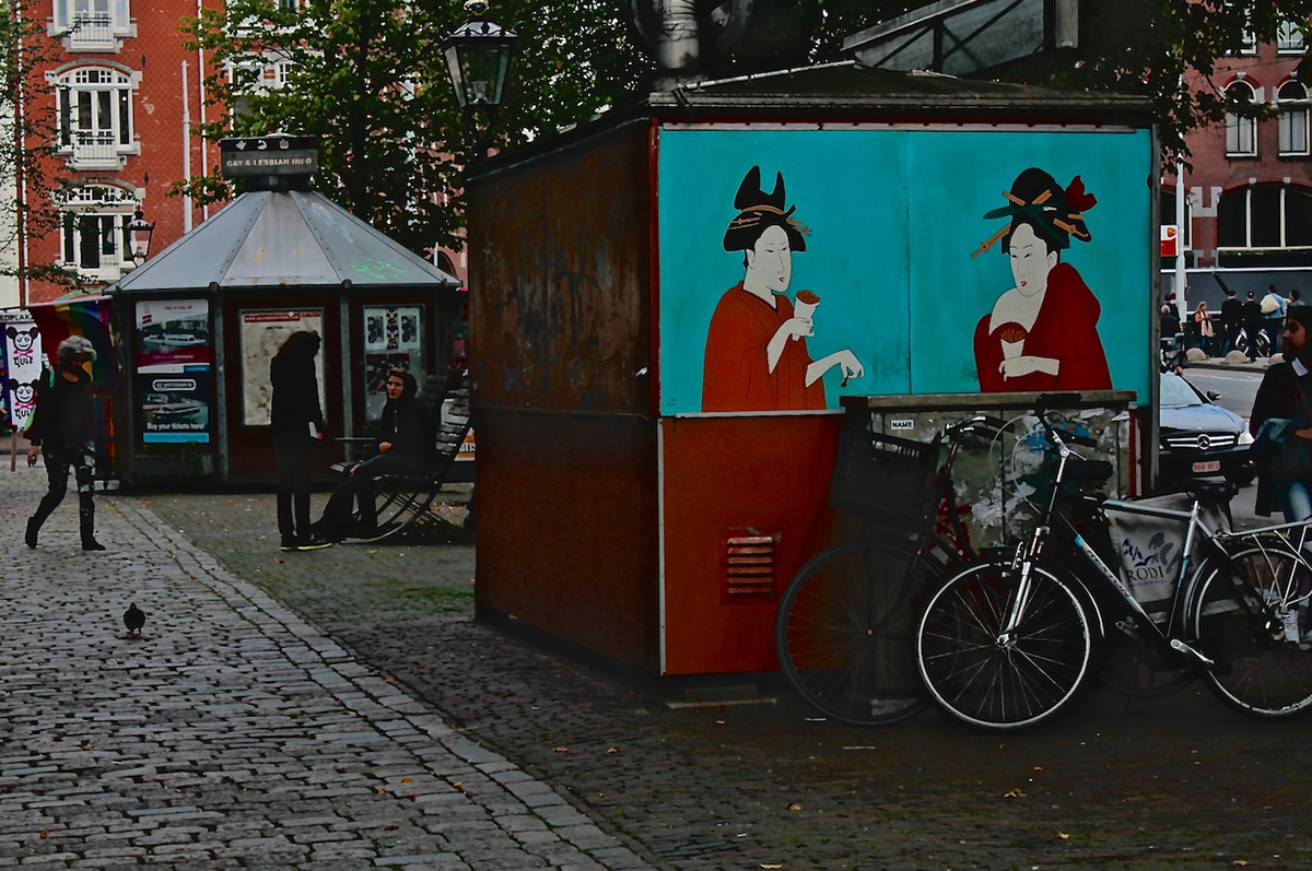 utrecht Netherlands Street Art  architecture Graffiti bicicles scribblings amsterdam warhol Kilroy