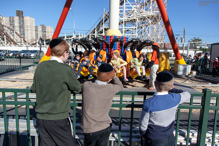 luna park coney island nyc kids