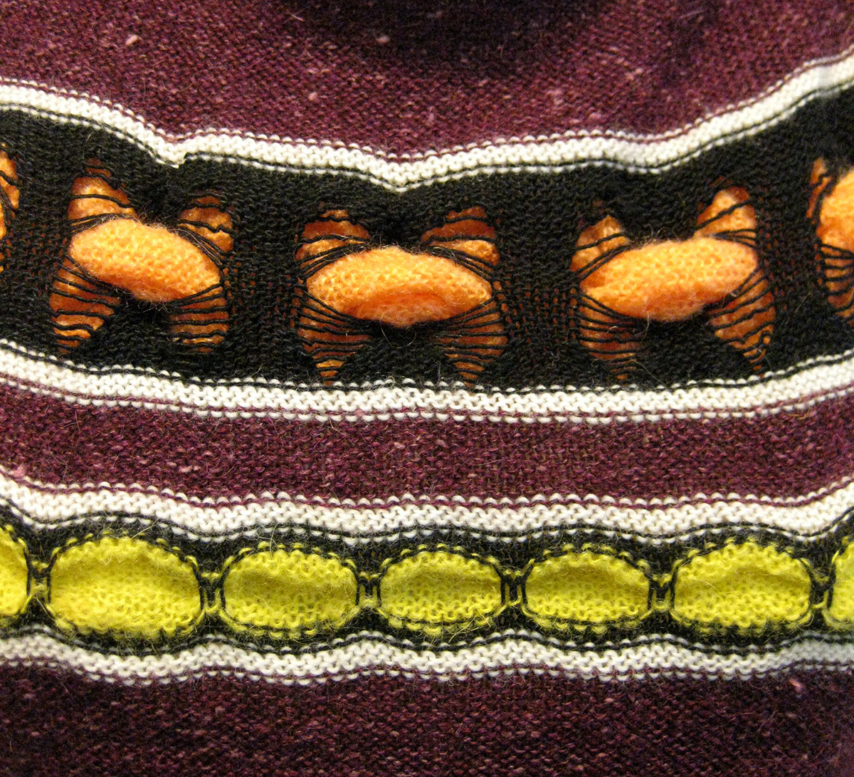 machine knitting apparel