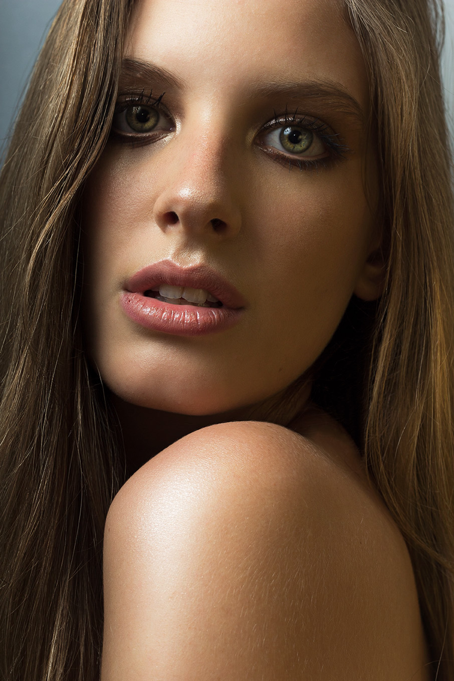 beauty skin Adobe Photoshop green eyes model girl make up art natural argentina