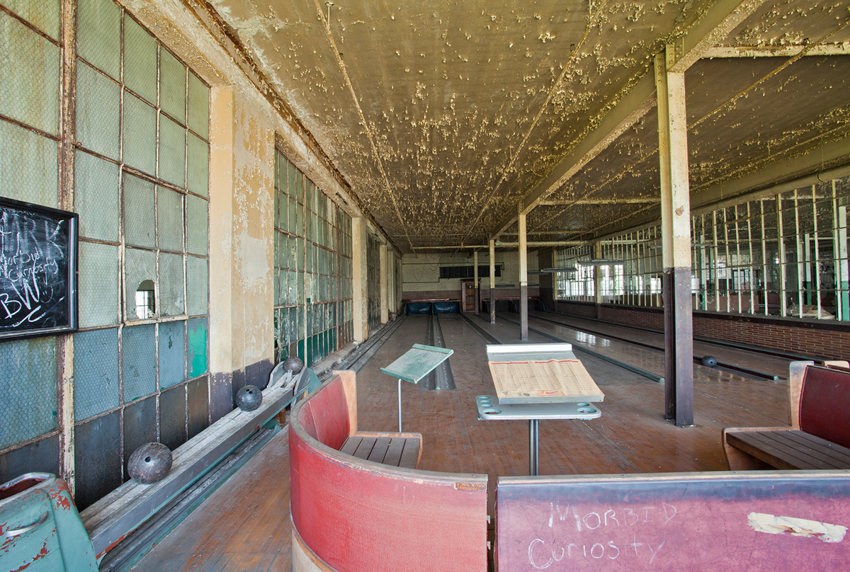abandoned  scranton lace  factory  Urban Exploration  urbex  interior  architecture  laura kicey  scranton  Pennsylvania 