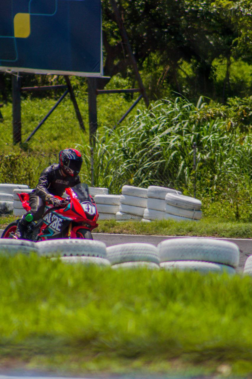 yamaha motorbike Racing race R6
