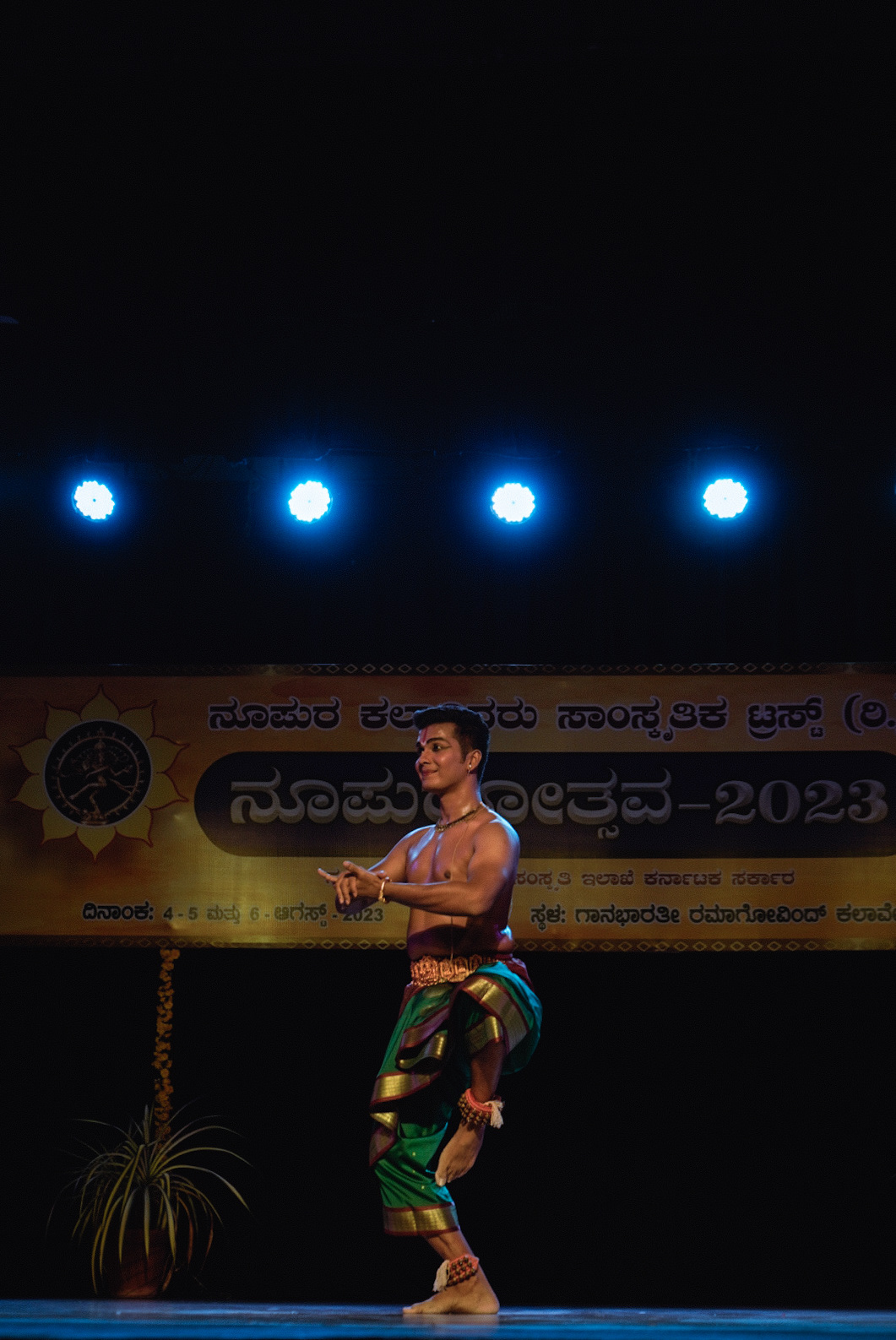 DANCE   bharatanatyam dancers Photography  document people