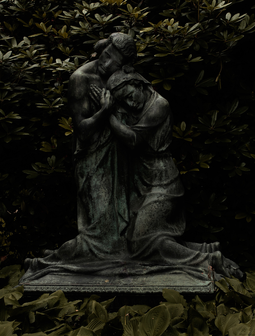 dress funeral cemetary model statue mausoleum Flowers grave morbide  