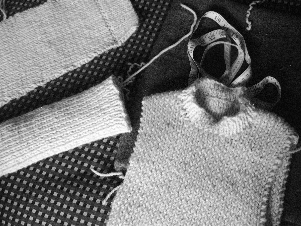 hand knitting rib sweater