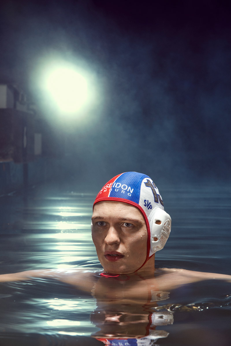 sport portrait water swimming haze night waterpolo