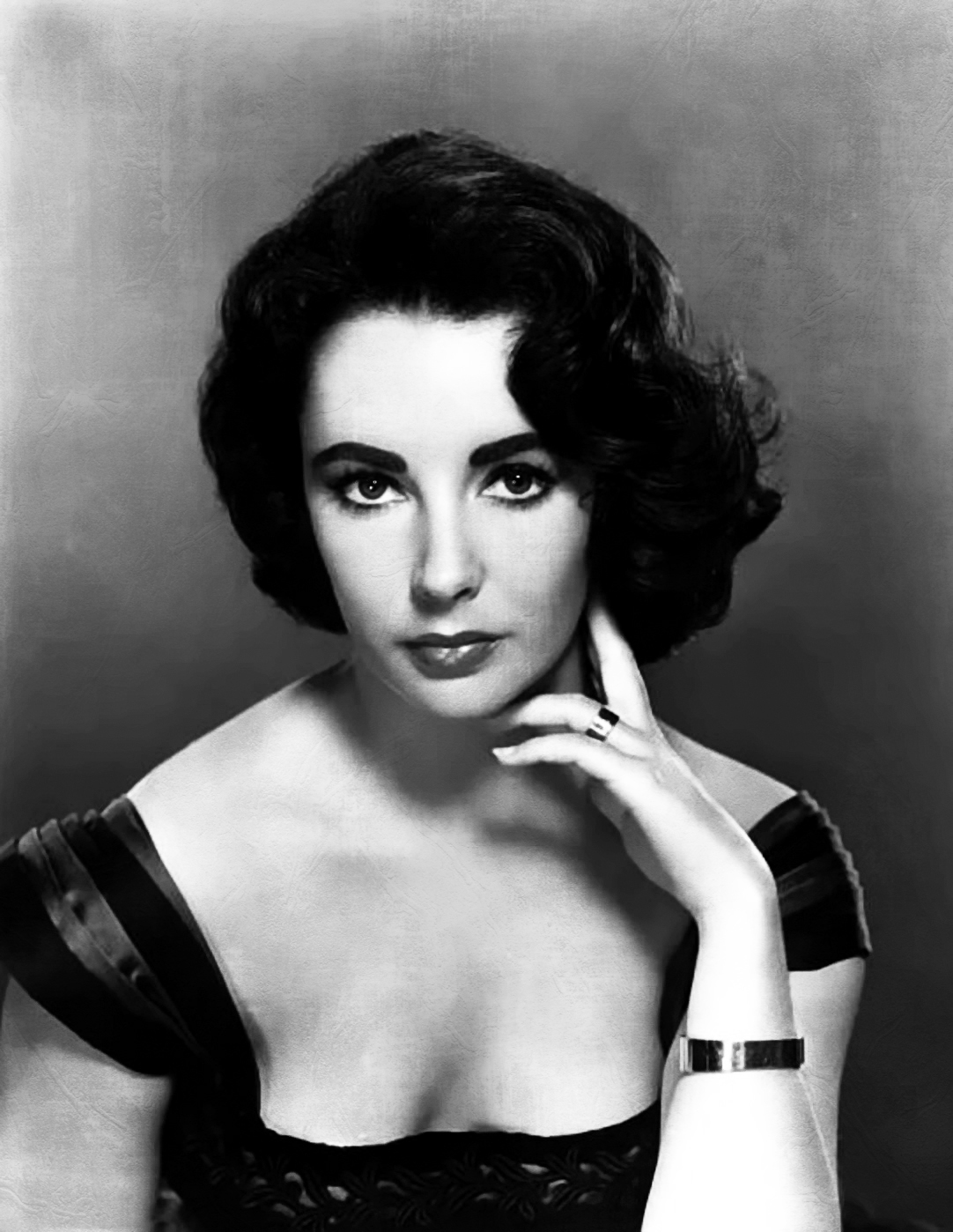 elizabeth taylor liz restoration