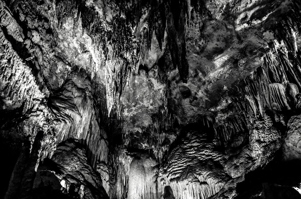luray virginia Caves caverns blackandwhite underground contrast rock stalactites stalagmites ShenandoahValley