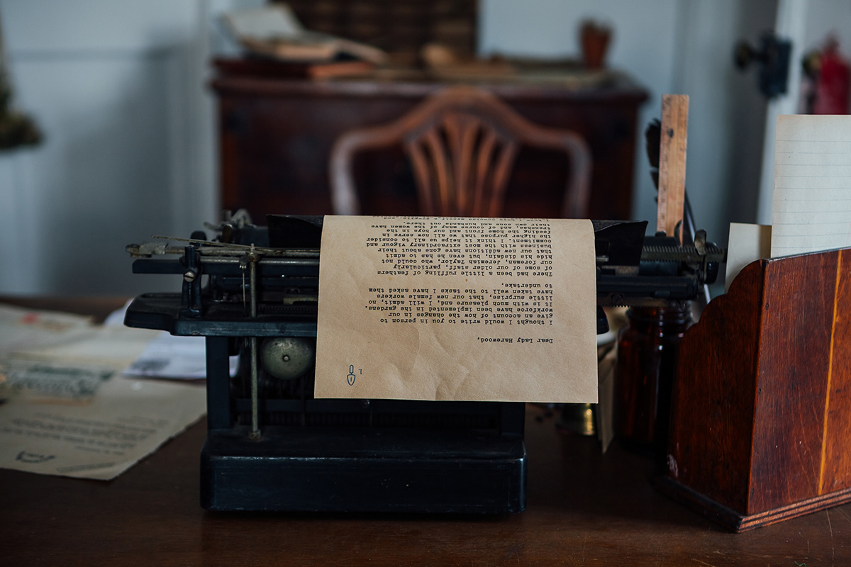 installation set piece vintage british Telegram letters journal Stationery old fashioned seeds