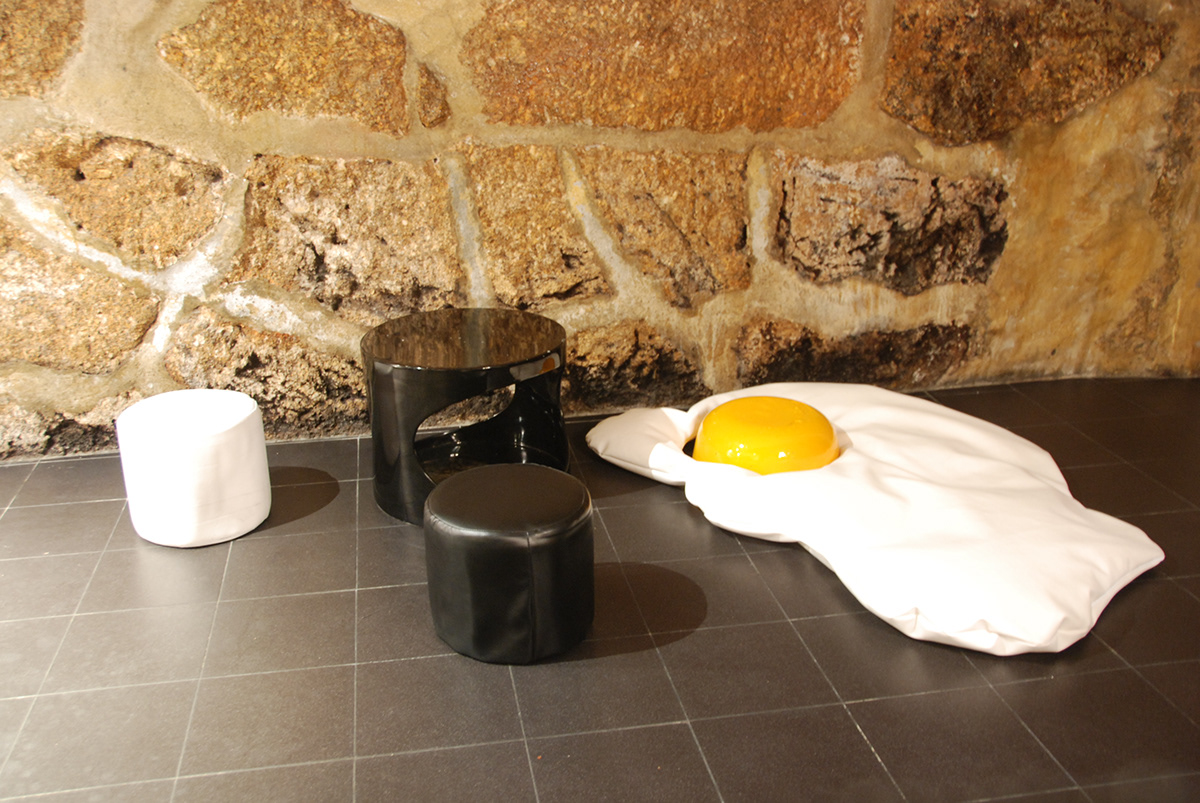 furniture design  egg laying