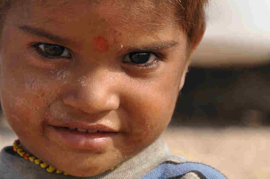 India people look eyes children