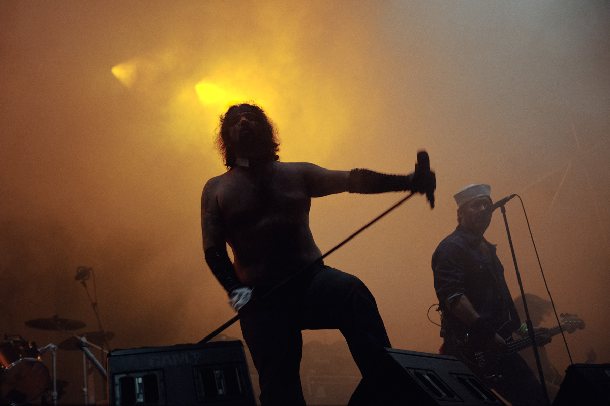 Hard Rock music group disguise Music Festival Deathpunk underground rock'n'roll