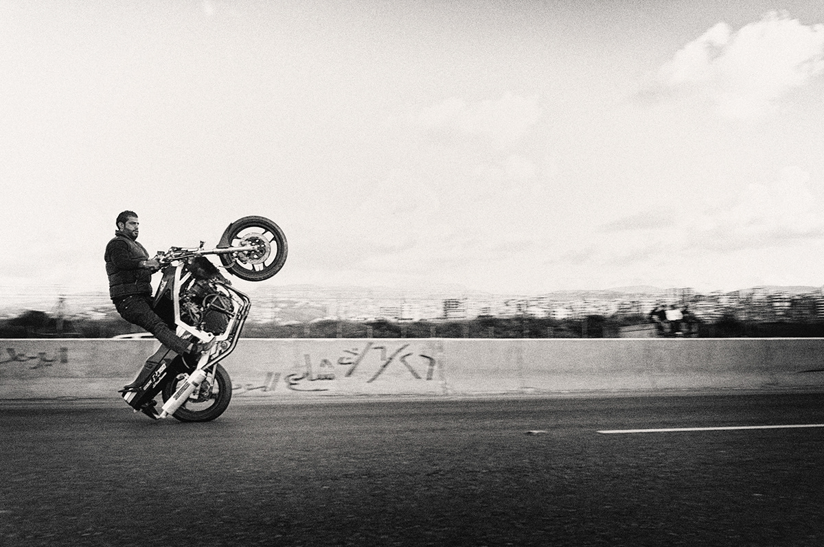 biker motorbike stunt stunt biker highway Beirut speed 1 wheel motion Hobby Scooter race