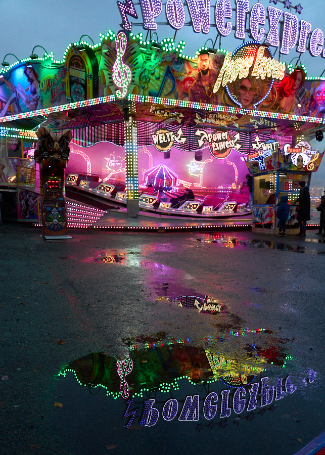 funfair Photography  night light color colorful people street photography osnabrueck night photography