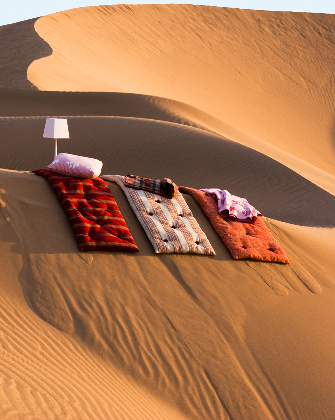 Textiles fabrics Deserts interiors bags beds