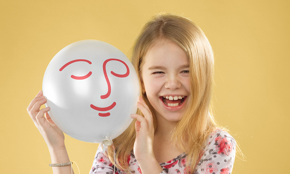 charity Fund child kid children happy face Russia yellow balloon smile medicine help organization friend