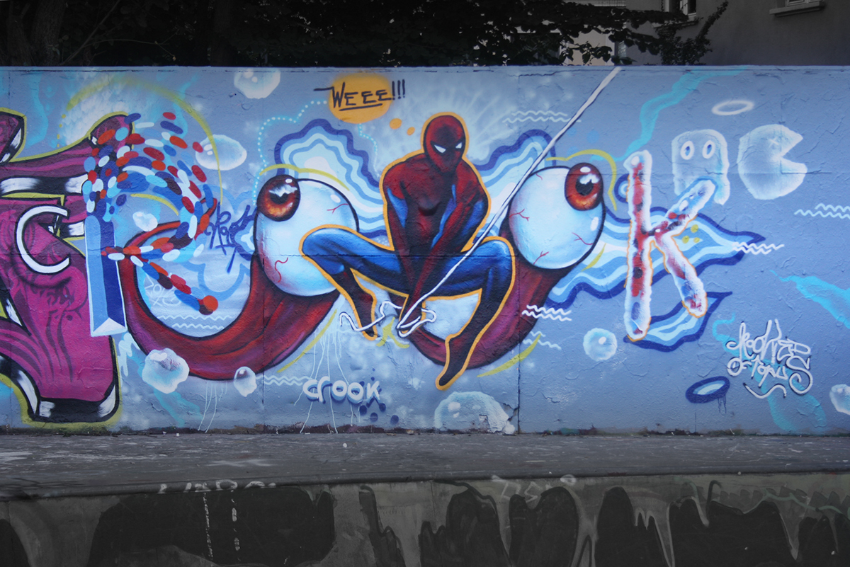 spiderman batman joker Hulk Flash Graffiti comicbook heroes villains spray