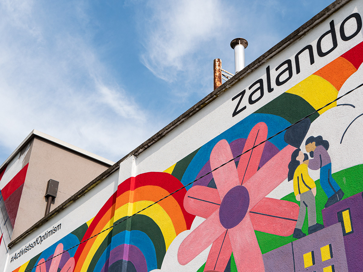 Emans Graffiti ILLUSTRATION  milano Mural paint pride streetart wall zalando