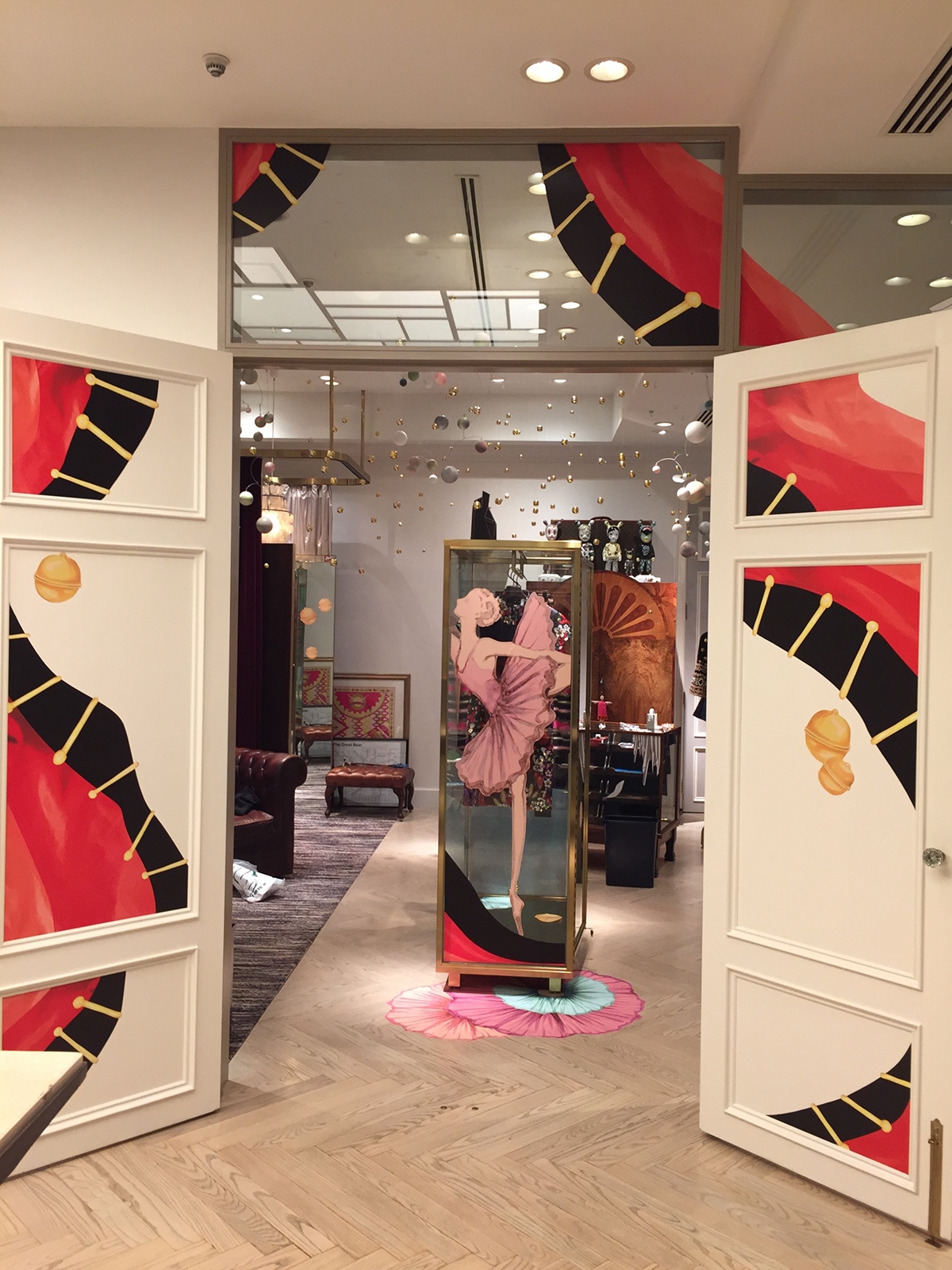 Vermeerist BEAMS beams tokyo przemek sobocki Display fashion boutique ILLUSTRATION  installation