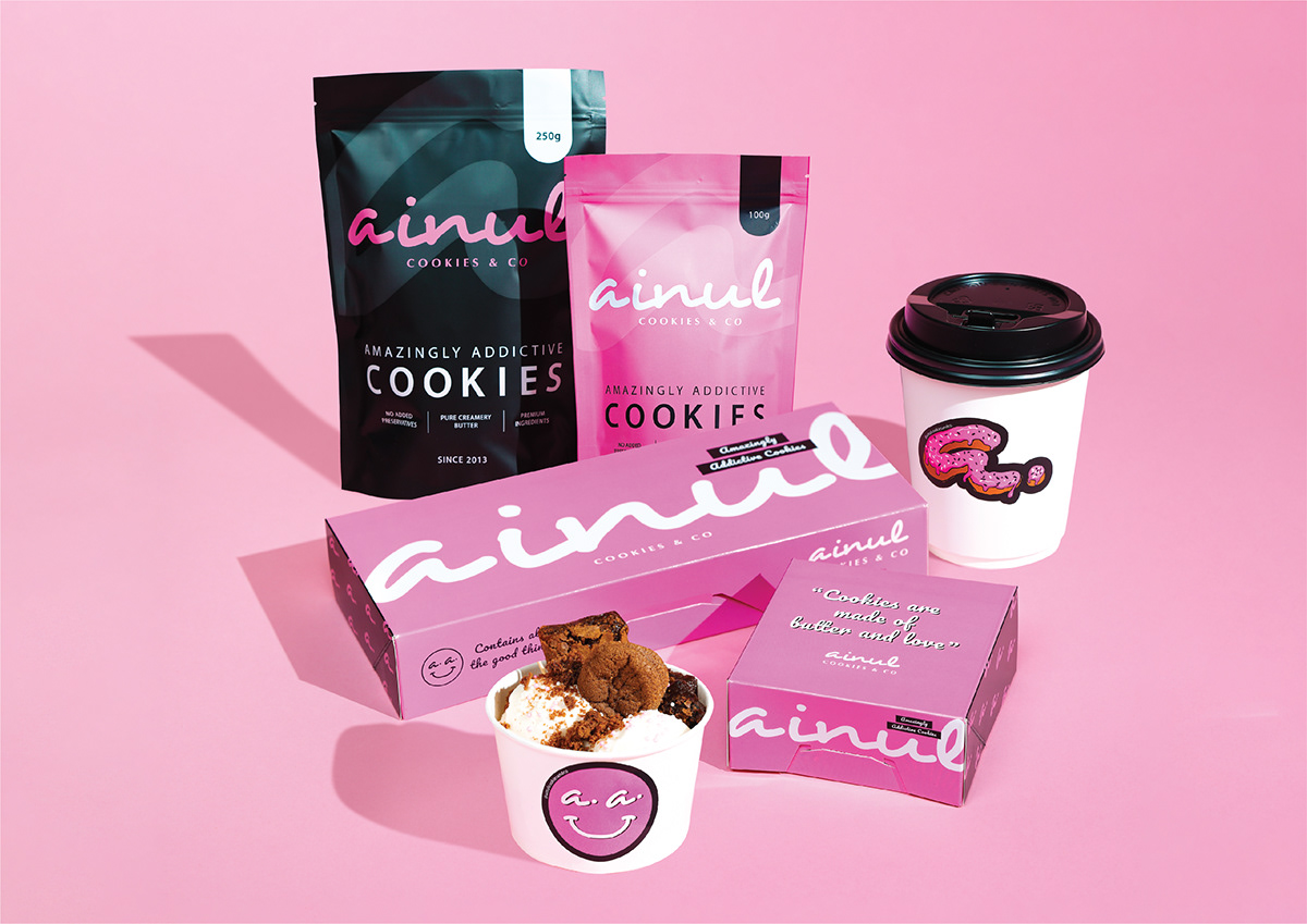 Branding Identity cookies Cookies Packaging ILLUSTRATION  Packaging packaging design pink branding typographic Visual Branding visual identity