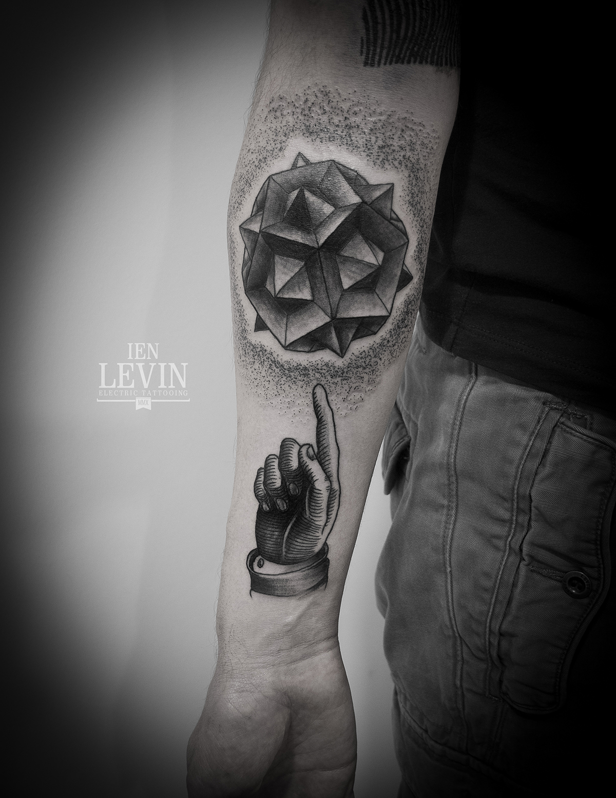 tattoo ienlevin levin lineart dotwork graphic etching engraving blackwork masonic occult symbolism sacred geometry satanic science