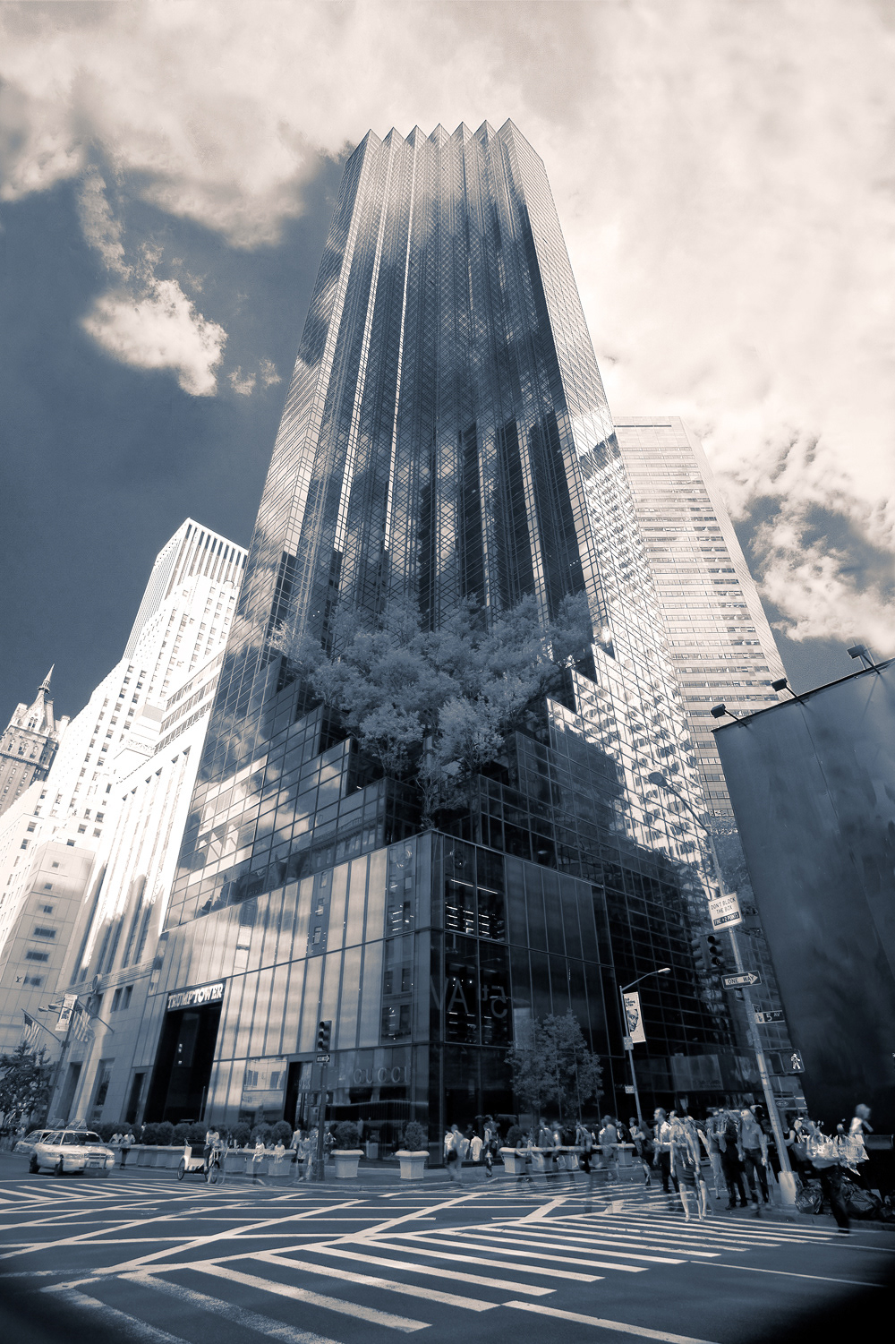 photo nyc new york city buildings pfizer Trump Tower art city Street