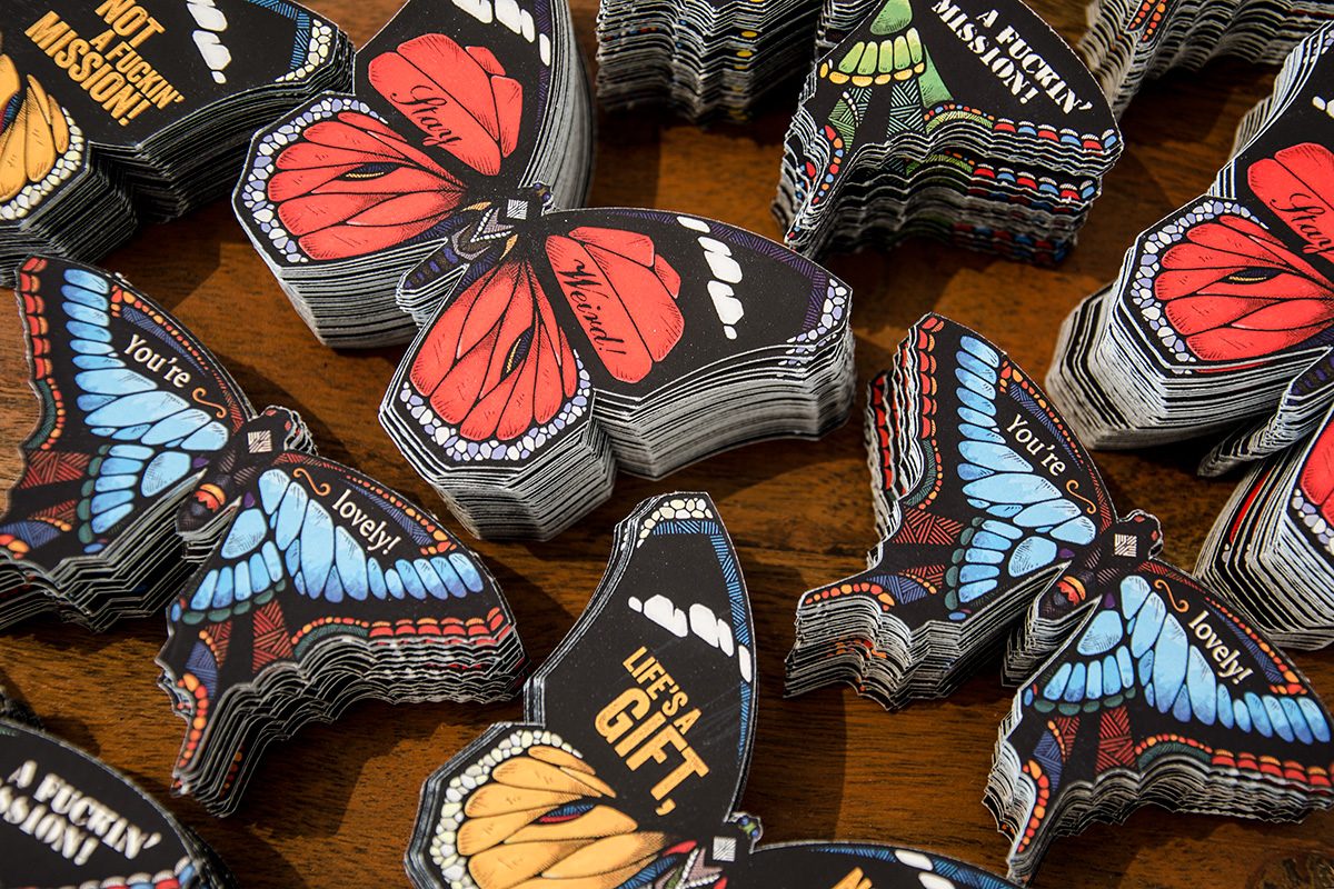 Adobe Portfolio butterfly urban art animals hand-drawing fineliner ornaments symmetry weird lovely