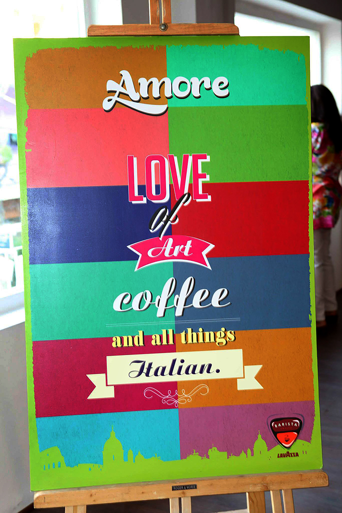 Barista lavazza Pop Art menu amore cup