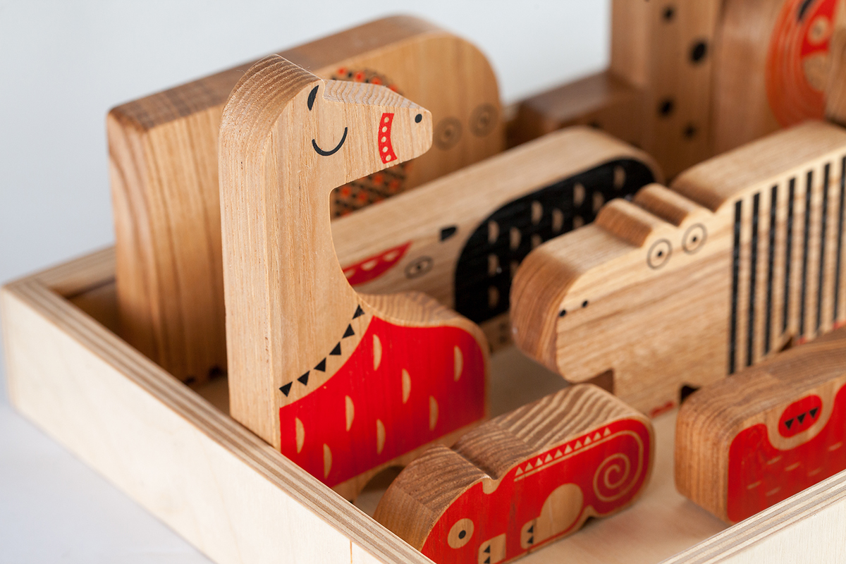 toy toydesign woodentoy kidstoys package design  handmade toys toy designer animal toys denke toy moombasa