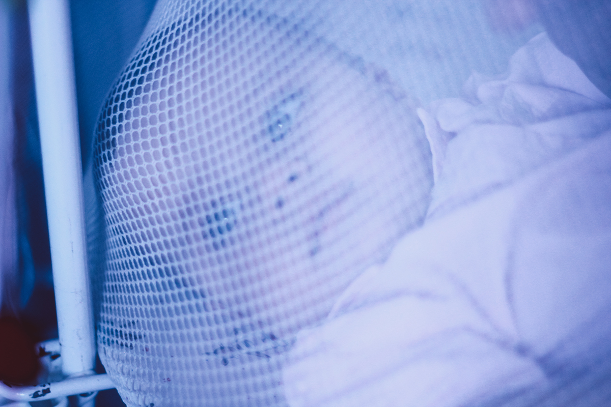 baby bed blue light 50mm