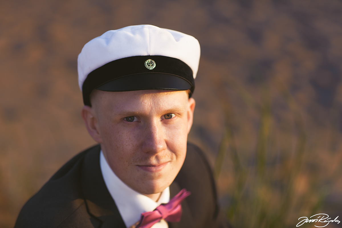 graduation photoshop man beach photoshoot hat tie sunset sea sand Ocean Pori finland yyteri