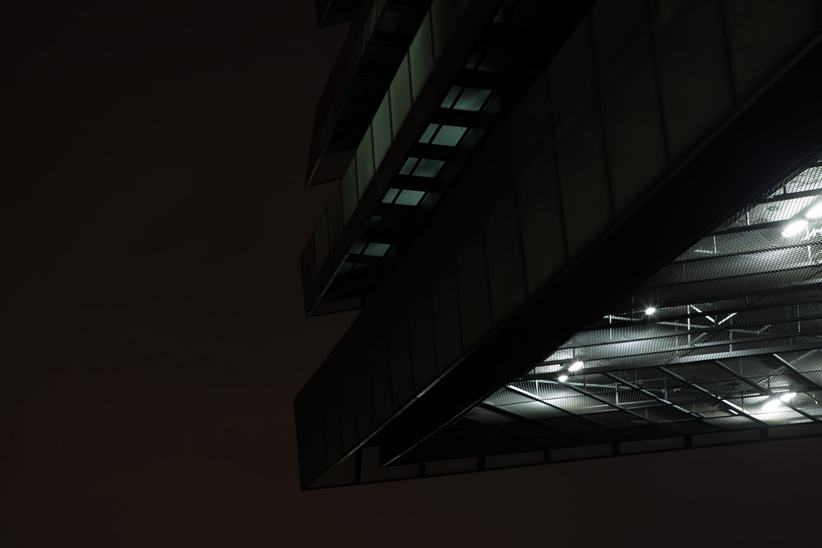 hamburg Hafencity University night lights dark geometry architecture