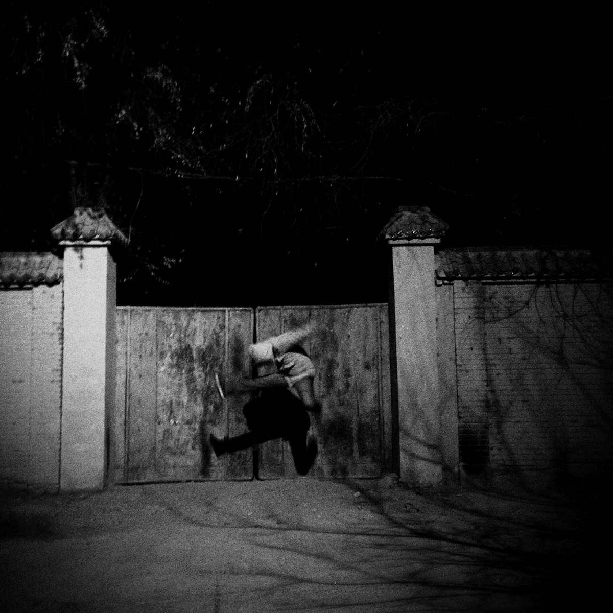 b&w jump china night friend winter iPhoneography childhood home boy game air jiuquan Gansu the game places