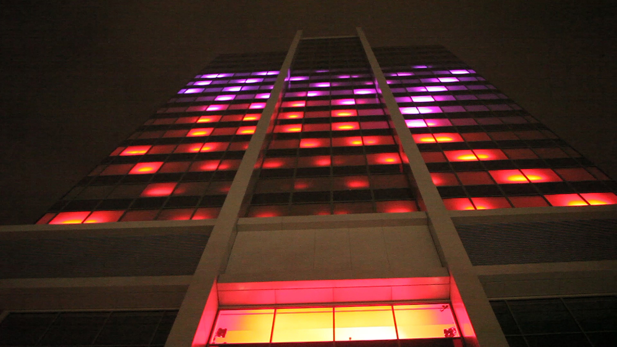 Superbien  visual system  SoOuest  LED  facade