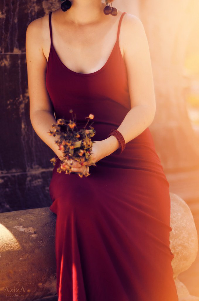'12 woman color red dress summer elegant city Flowers