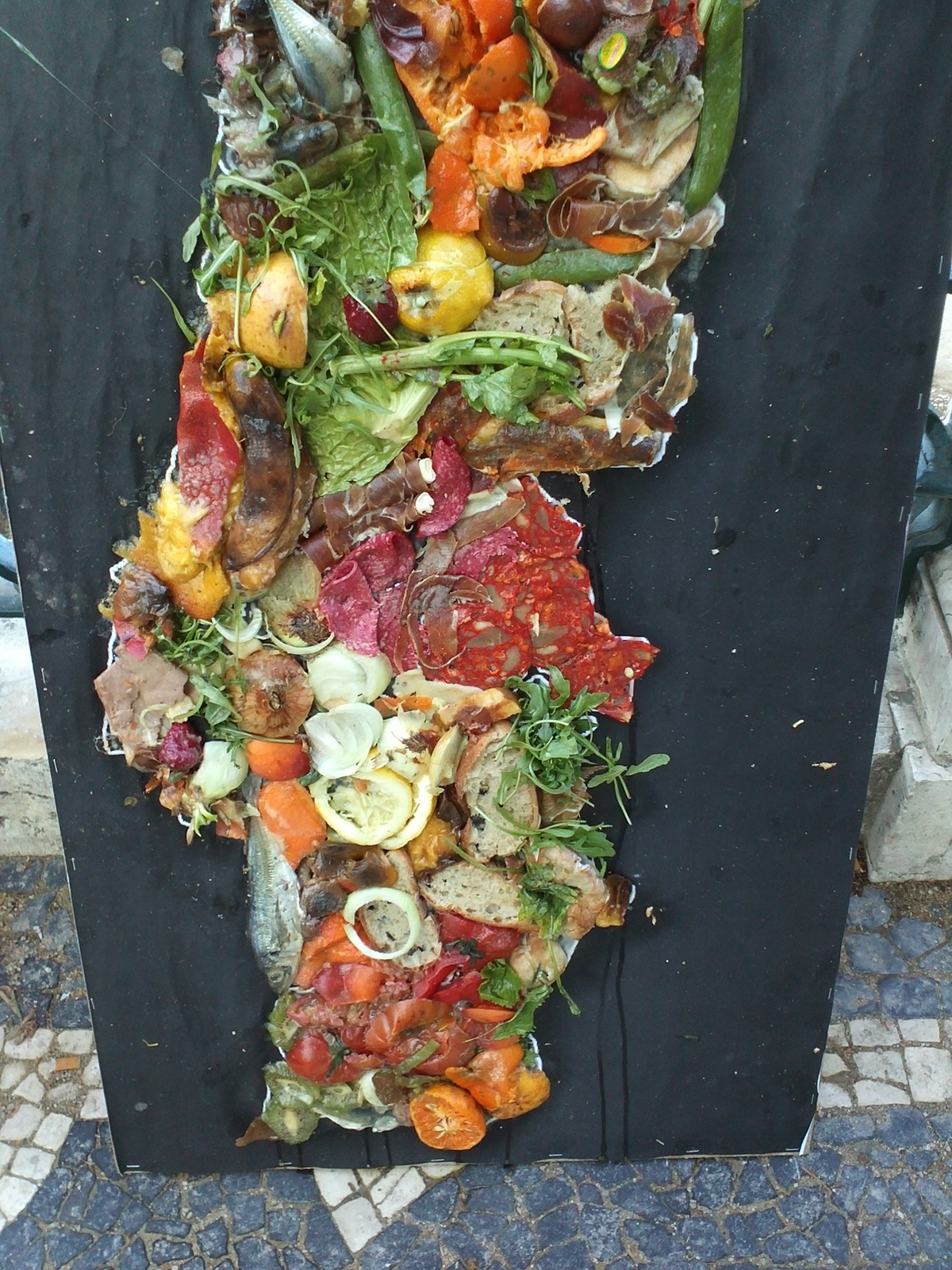 Portugal Podre installation arts Rotten Food