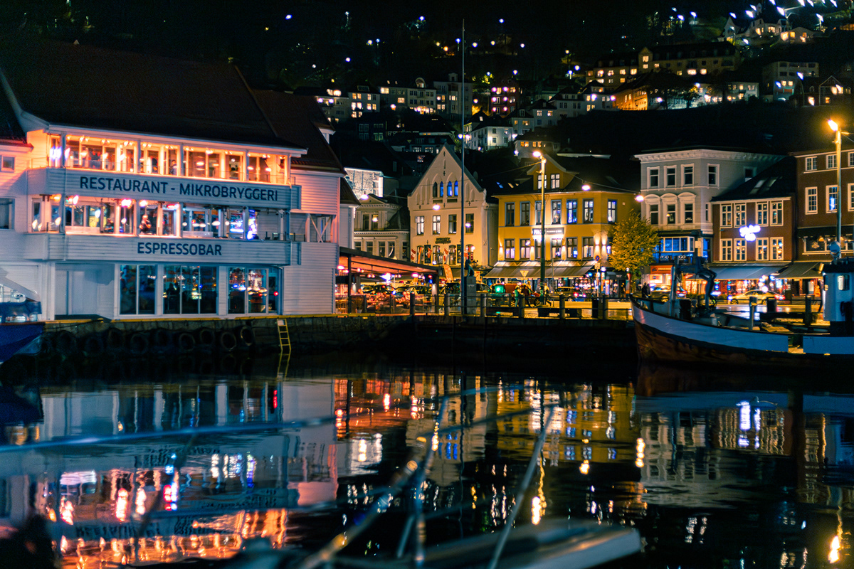 night light dark town city Landscape mountains view norway Bergen