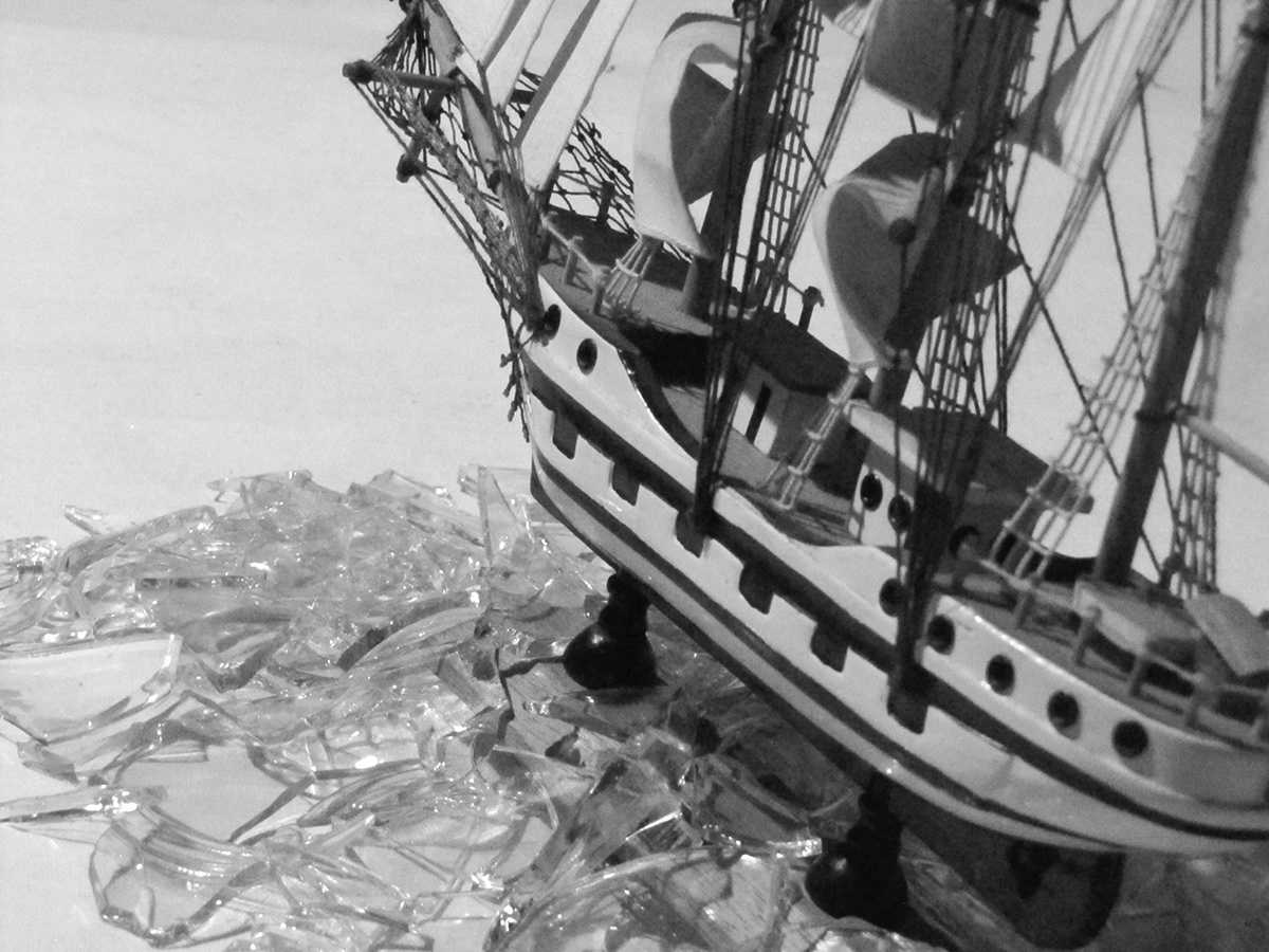 photograph oldfashioned rubik flinstone ship Picture sepia black White spanish photographer chema madoz orange concepts